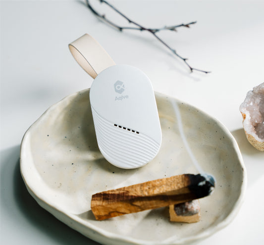 前台大校長李嗣涔研究× 現代人必備能量行充!如同水晶氣場可輔助忙碌焦慮的現代人,有感放鬆、淨化、助眠。單手即一鍵開啟,氣場舒服順暢,找回內在安全感。